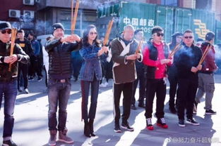 吳秀波跨界制片新劇開機，搭檔王鷗、岳云鵬引期待